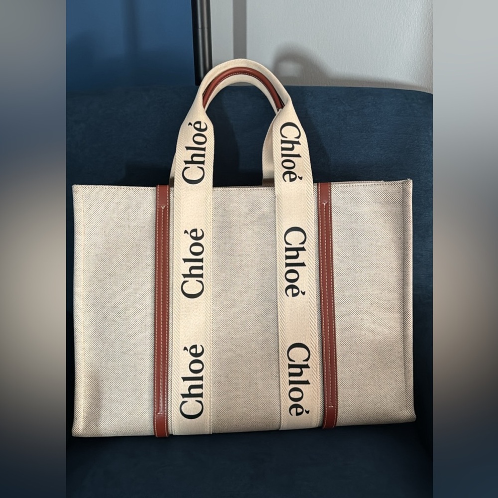 Chloé Woody Tote - large size. **FINAL PRICE**